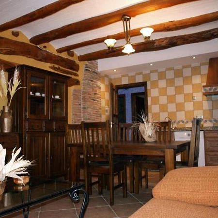 Apartamentos Turisticos La Fuensanta Cella Szoba fotó